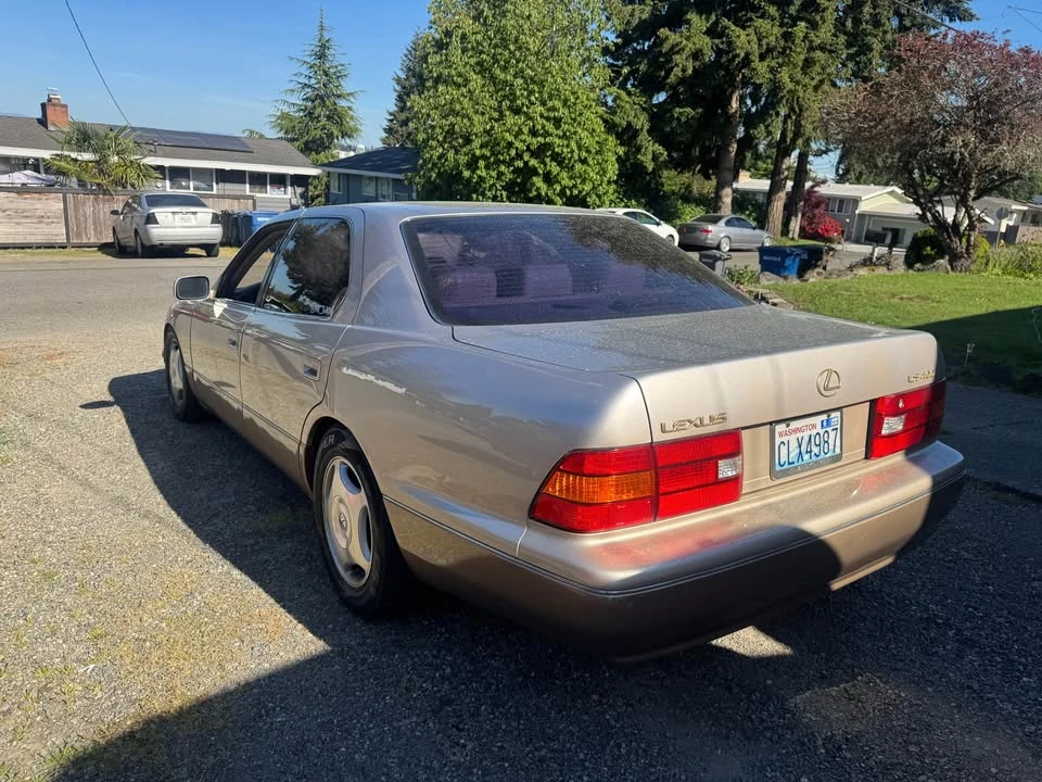 1998 Lexus LS 2nd Gen - Image 9 of 11