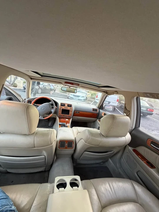 1998 Lexus LS 2nd Gen - Image 5 of 6