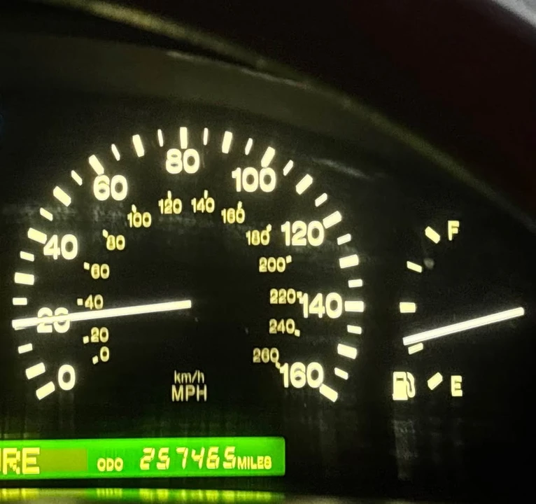 1998 Lexus LS 2nd Gen - Image 3 of 5