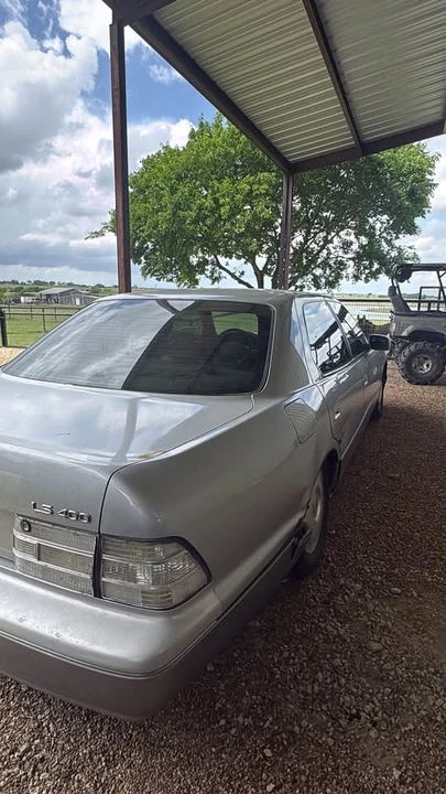 1998 Lexus LS 2nd Gen - Image 9 of 9