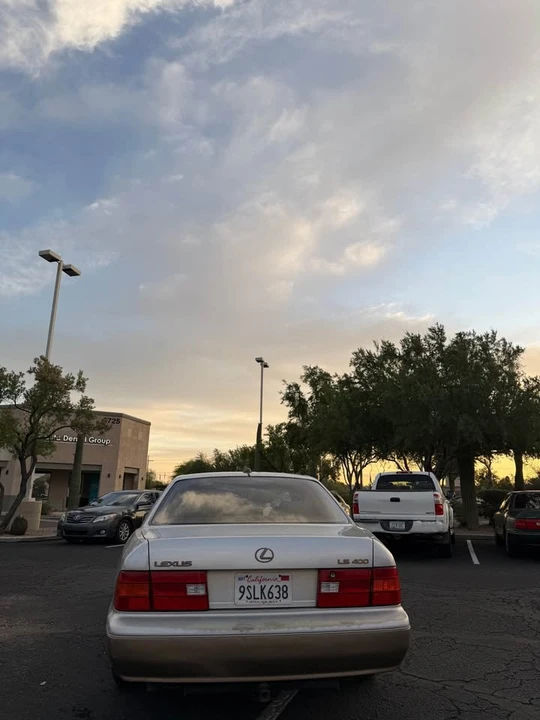 1998 Lexus LS 2nd Gen - Image 4 of 6