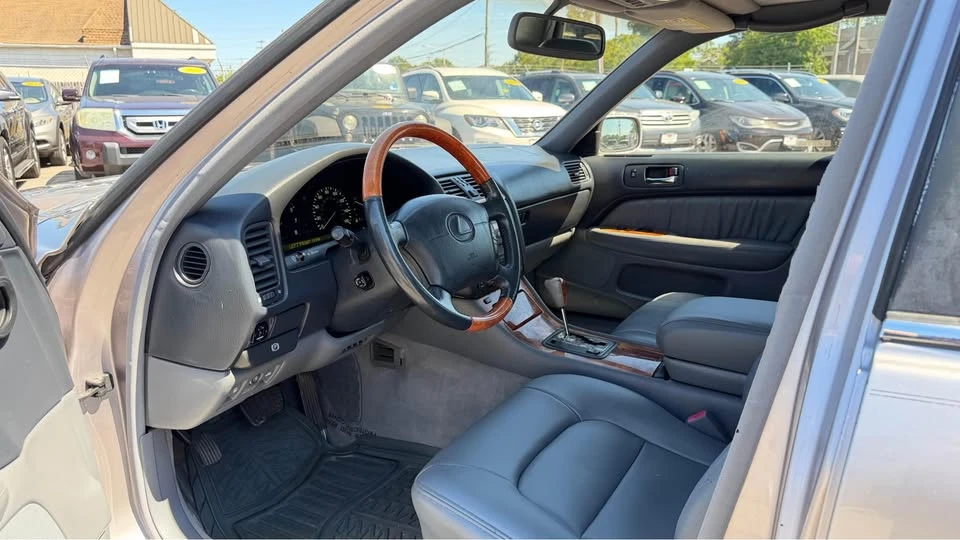 1998 Lexus LS 2nd Gen - Image 14 of 19