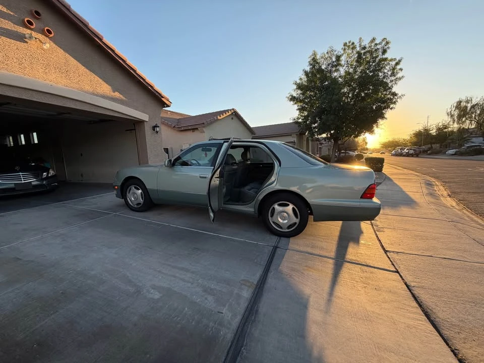 1998 Lexus LS 2nd Gen - Image 17 of 20