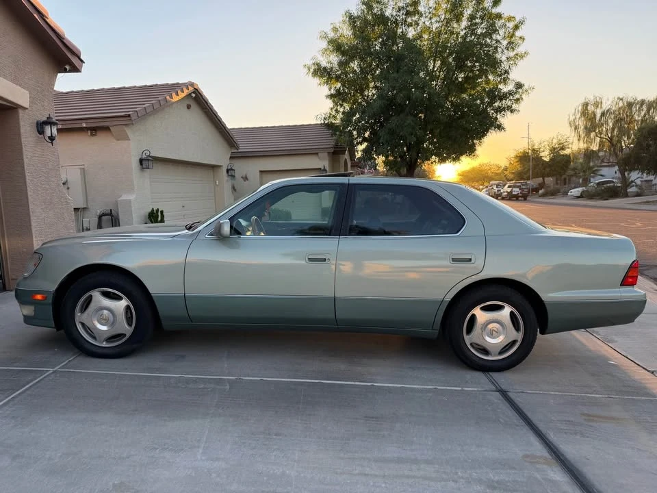 1998 Lexus LS 2nd Gen - Image 3 of 18