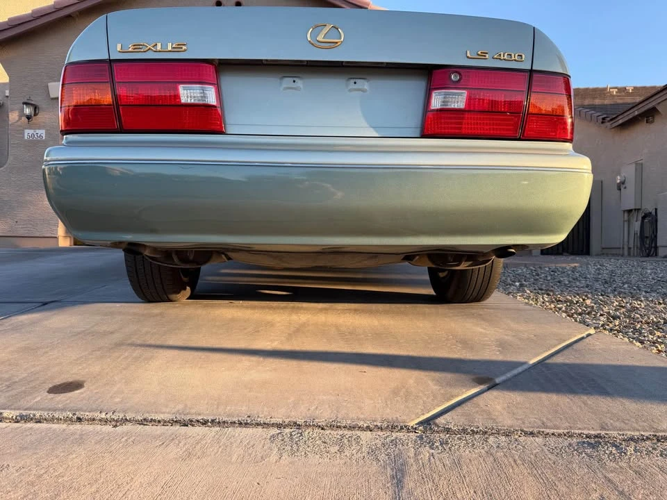 1998 Lexus LS 2nd Gen - Image 13 of 18