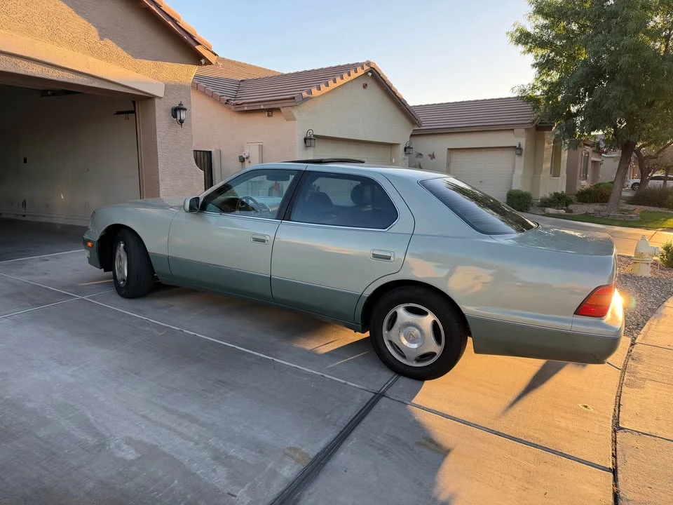 1998 Lexus LS 2nd Gen - Image 12 of 18