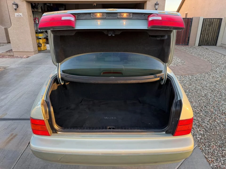 1998 Lexus LS 2nd Gen - Image 4 of 18