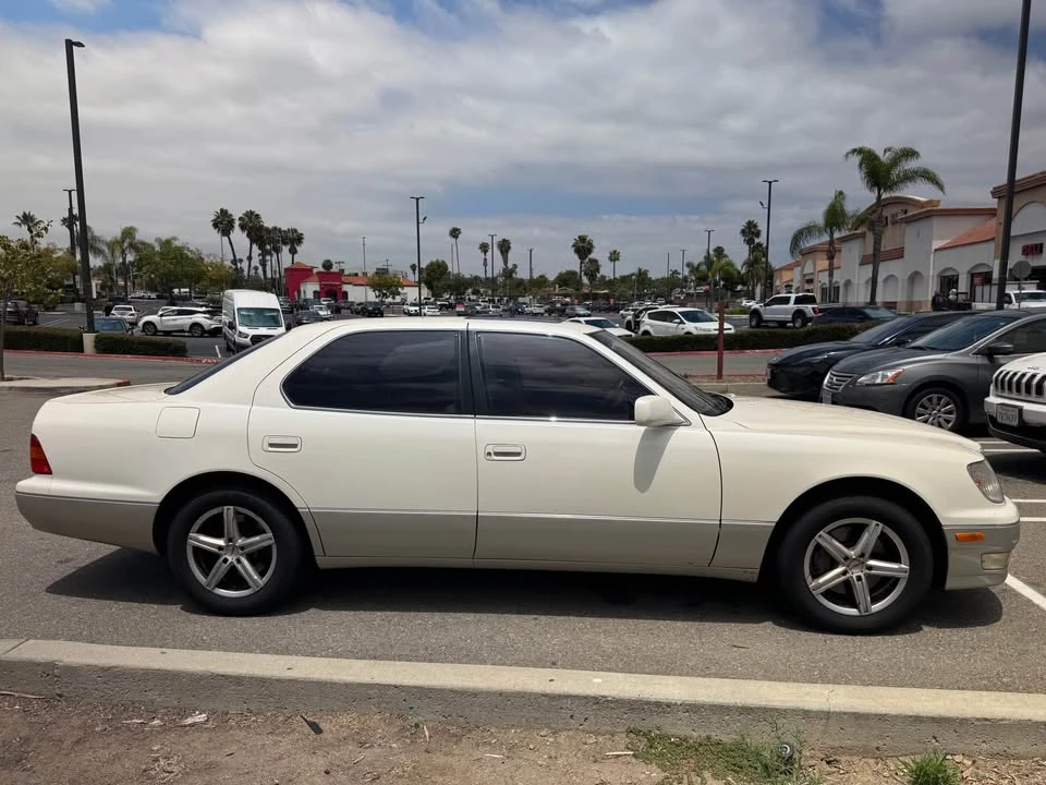 1998 Lexus LS 2nd Gen - Image 4 of 11