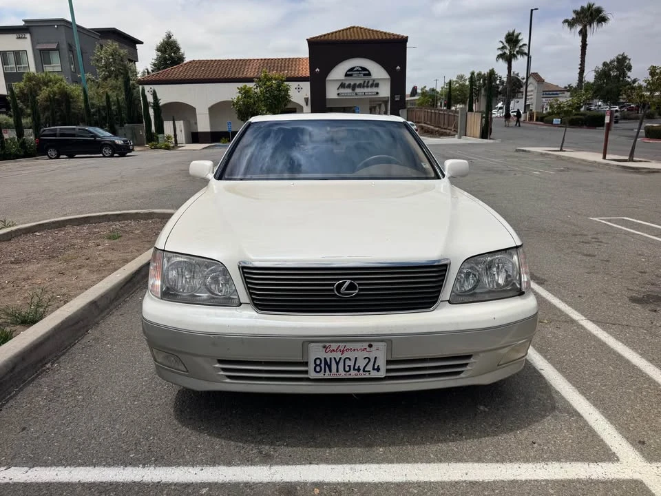 1998 Lexus LS 2nd Gen - Image 2 of 11