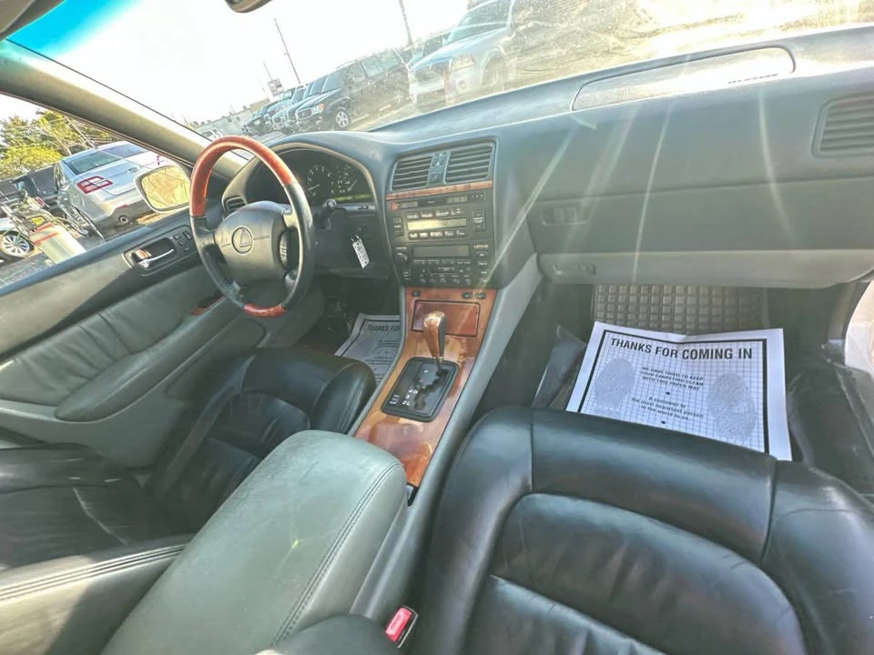 1998 Lexus LS 2nd Gen - Image 11 of 15