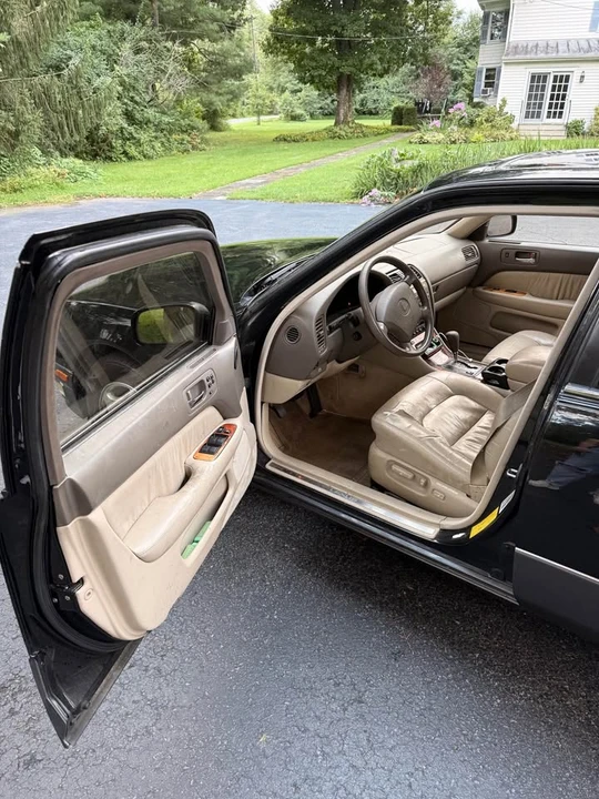 1998 Lexus LS 2nd Gen - Image 7 of 14