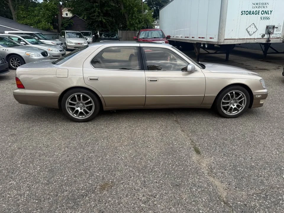 1998 Lexus LS 2nd Gen - Image 10 of 12
