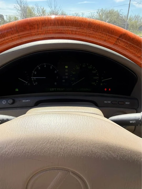 1998 Lexus LS 2nd Gen - Image 6 of 12