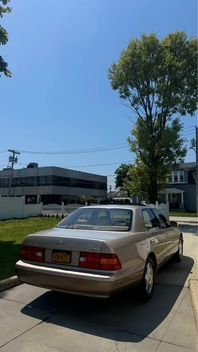 1998 Lexus LS 2nd Gen - Image 3 of 14