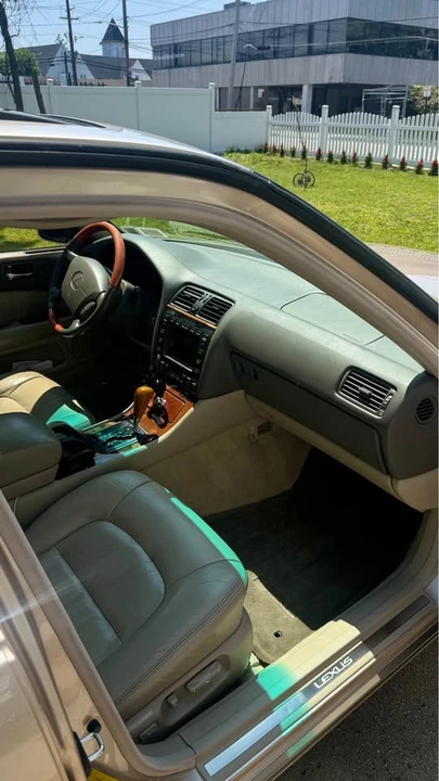 1998 Lexus LS 2nd Gen - Image 11 of 14