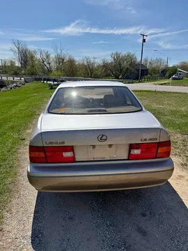 1998 Lexus LS 400 Sedan