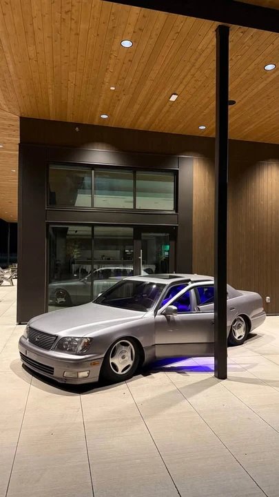 1998 Lexus LS 2nd Gen - Image 6 of 7