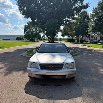 1998 Lexus LS 400 Sedan