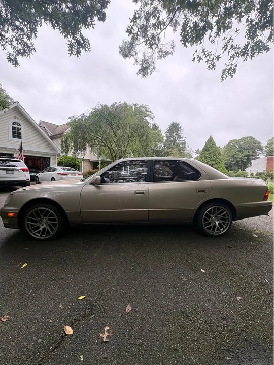 1998 Lexus LS 2nd Gen - Image 3 of 14