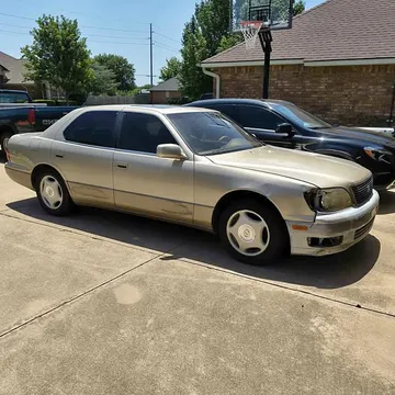 1998 Lexus LS 400 Sedan