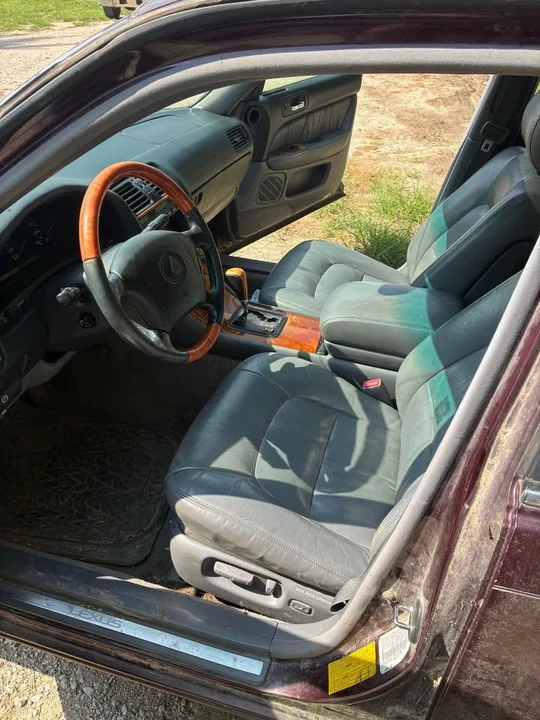 1998 Lexus LS 2nd Gen - Image 4 of 6