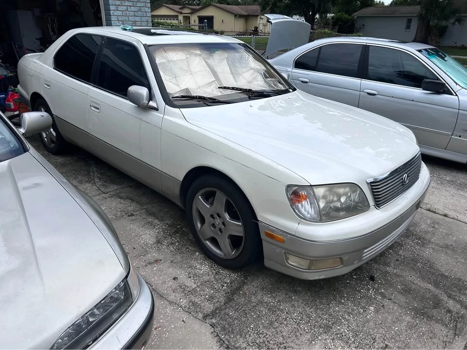 1998 Lexus LS 2nd Gen - Image 4 of 9