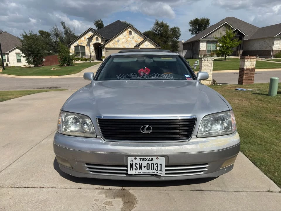 1998 Lexus LS 2nd Gen - Image 2 of 13