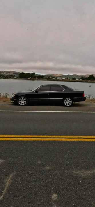1998 Lexus LS 2nd Gen - Image 5 of 8