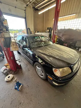 1998 Lexus LS 400 Sedan 4D