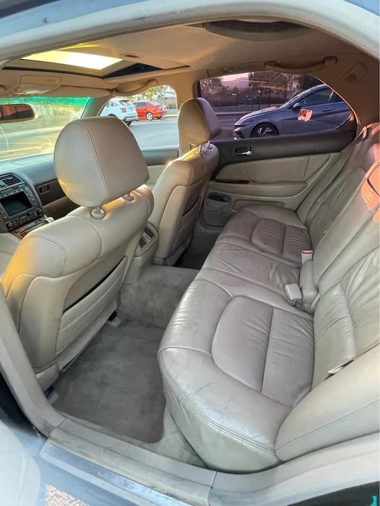1998 Lexus LS 2nd Gen - Image 9 of 10