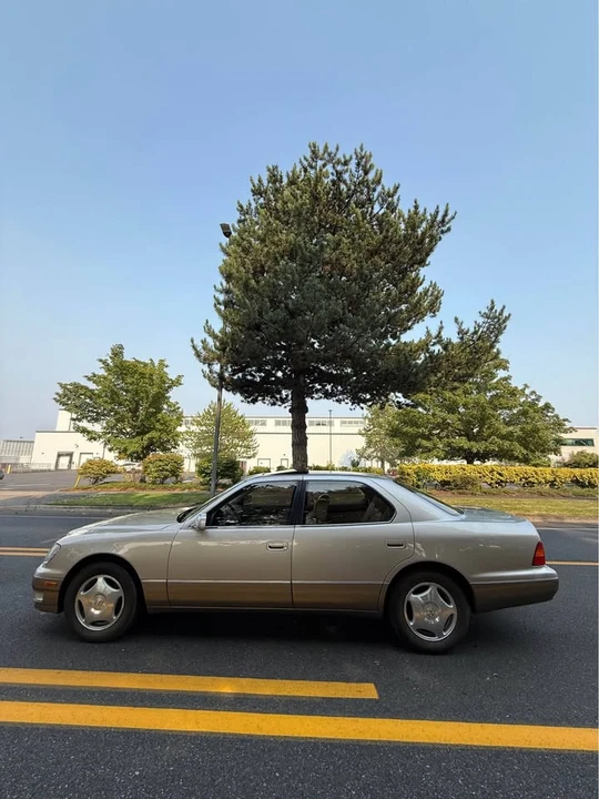 1998 Lexus LS 2nd Gen - Image 8 of 15