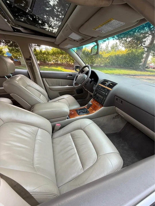 1998 Lexus LS 2nd Gen - Image 13 of 15