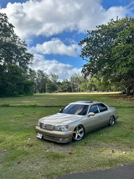 1998 Lexus LS 400 Sedan 4D