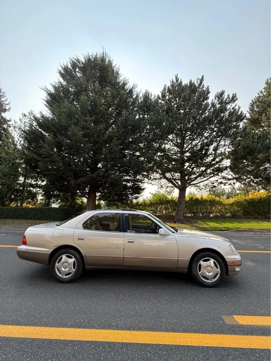 1998 Lexus LS 2nd Gen - Image 4 of 15