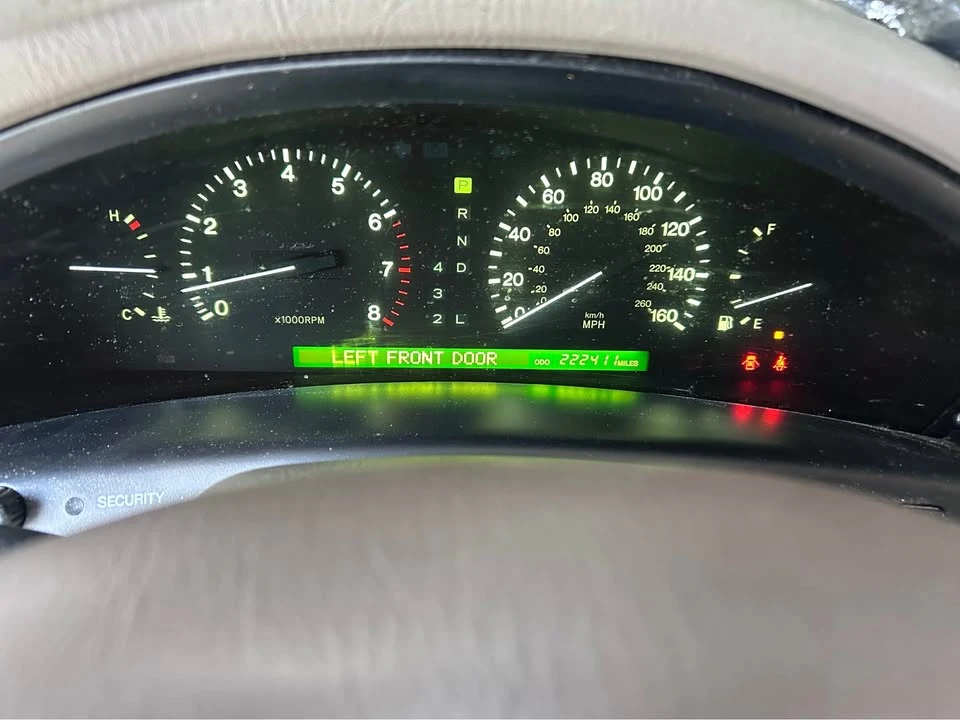 1998 Lexus LS 2nd Gen - Image 5 of 9