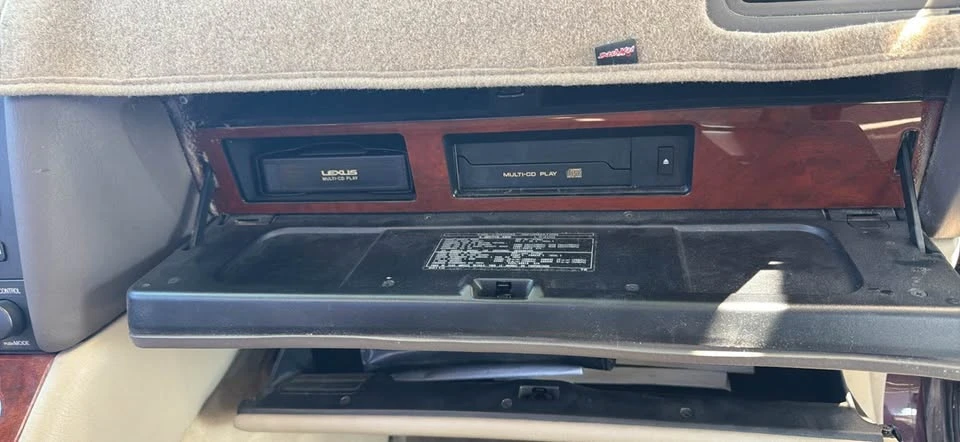 1998 Lexus LS 2nd Gen - Image 6 of 10