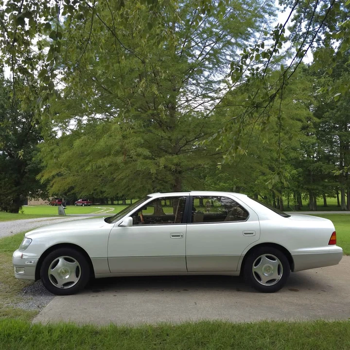 1998 Lexus LS 2nd Gen - Image 4 of 12