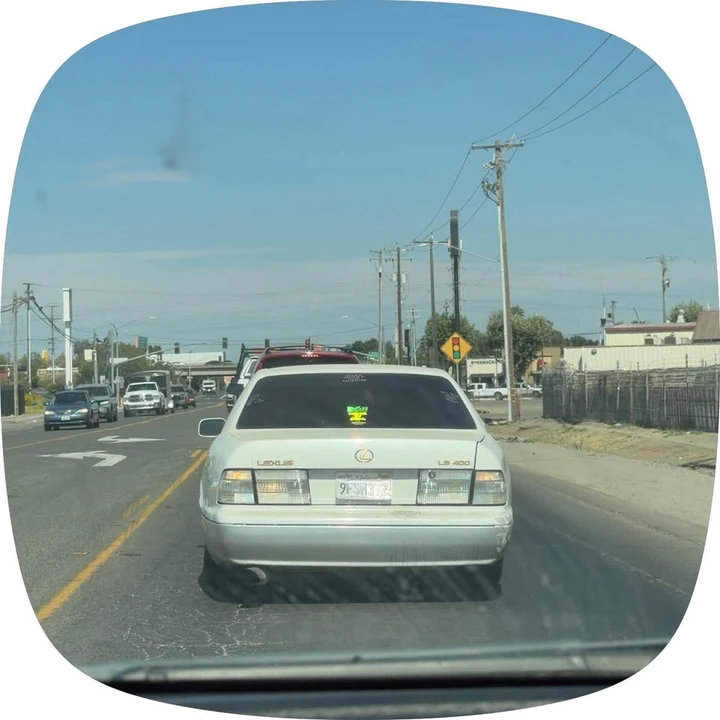 1998 Lexus LS 2nd Gen - Image 4 of 4