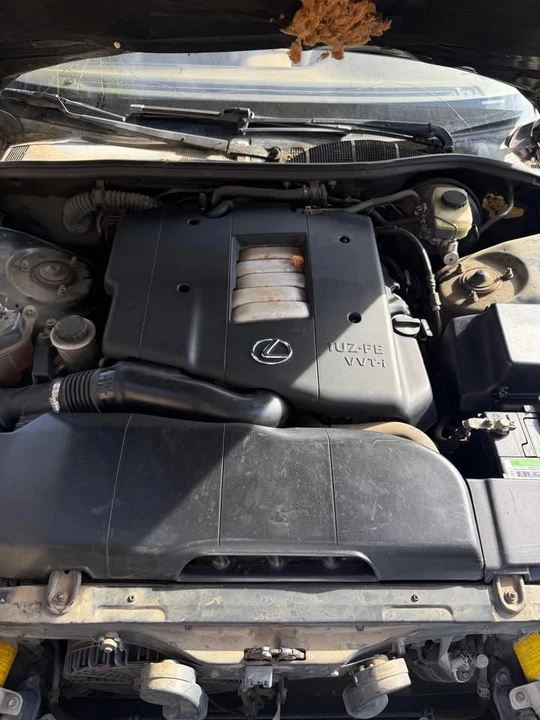 1998 Lexus LS 2nd Gen - Image 10 of 10
