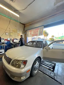 1998 Lexus LS 400 Sedan