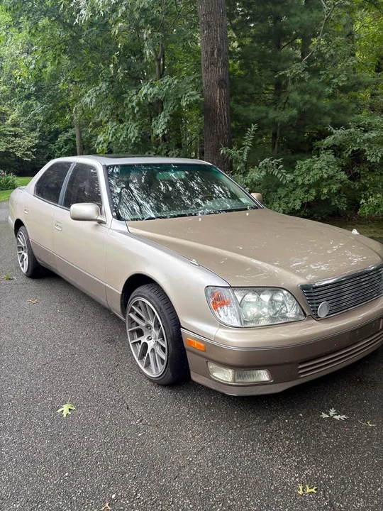 1998 Lexus LS 2nd Gen - Image 2 of 14