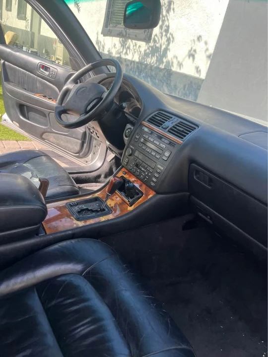 1998 Lexus LS 2nd Gen - Image 11 of 11