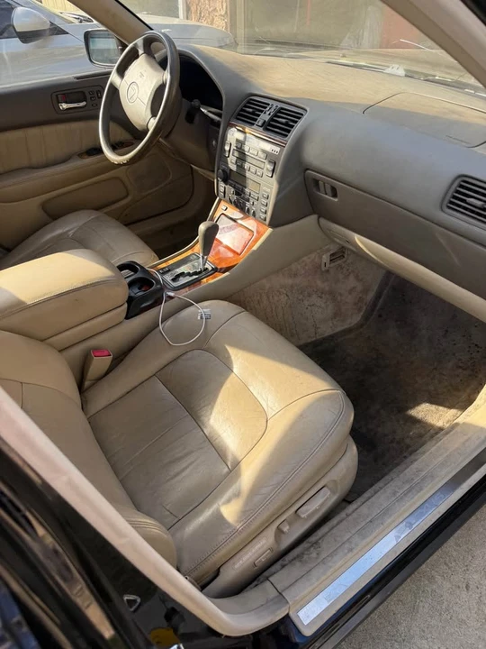 1998 Lexus LS 2nd Gen - Image 7 of 10