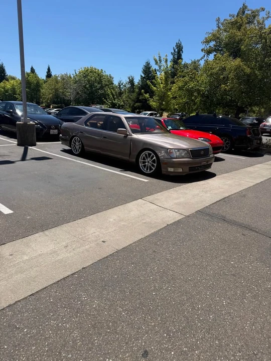 1998 Lexus LS 2nd Gen - Image 6 of 8
