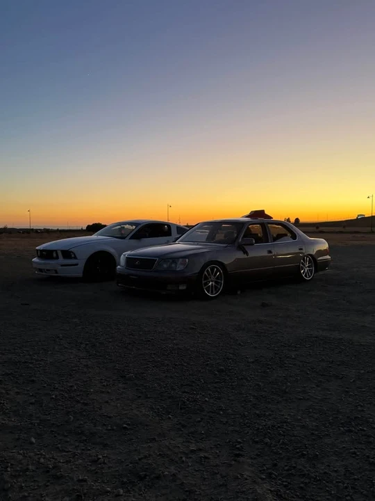 1998 Lexus LS 2nd Gen - Image 3 of 8