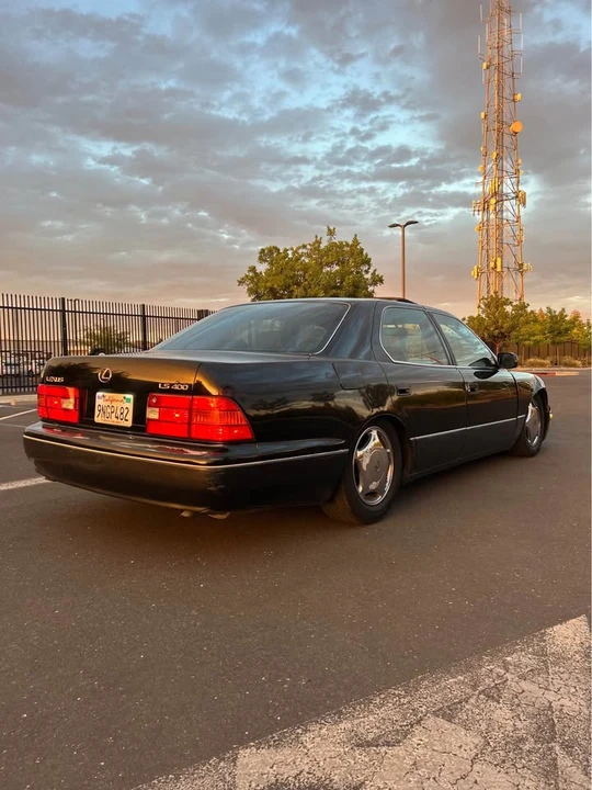 1998 Lexus LS 2nd Gen - Image 6 of 15