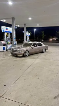 1998 Lexus LS 400 Sedan 4D