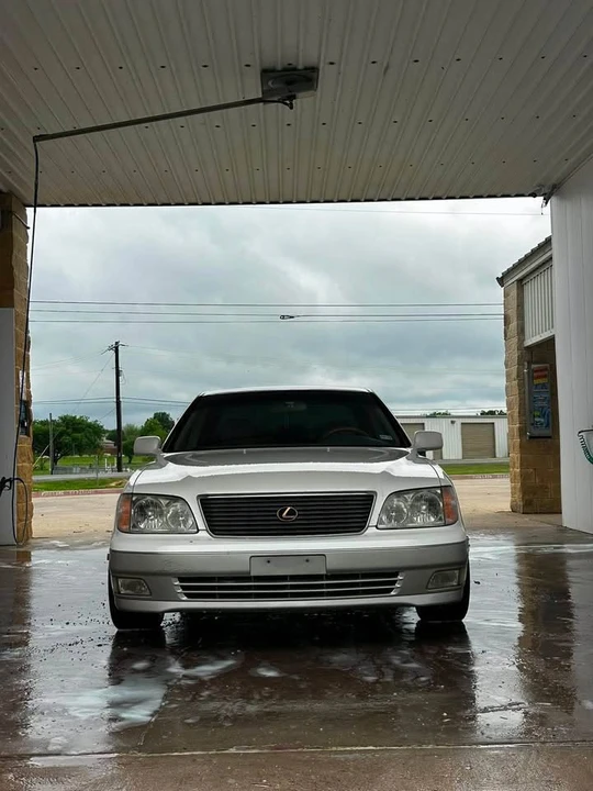 1998 Lexus LS 2nd Gen - Image 8 of 8