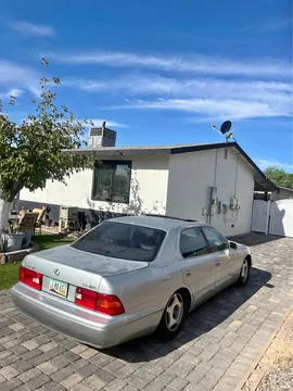 1998 Lexus LS 400 Sedan 4D