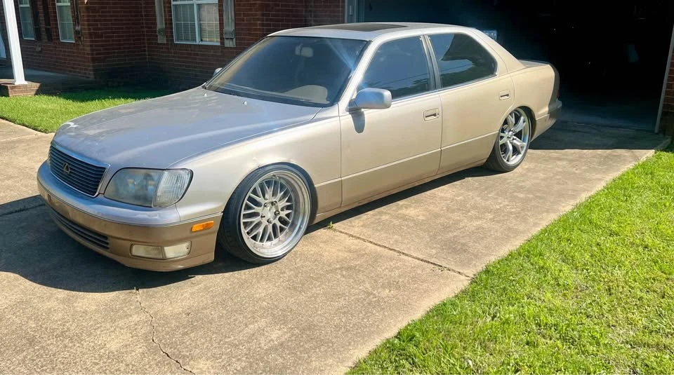 1998 Lexus LS 2nd Gen - Image 3 of 5
